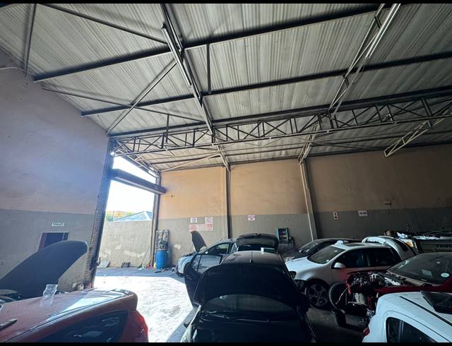 520M² WAREHOUSE TO LET IN PRETORIA WEST